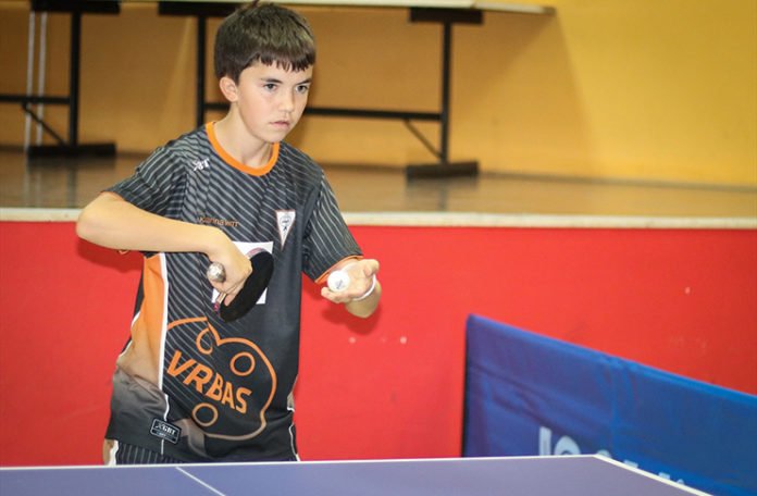 Amazing Bosnian: Deaf-mute Table Tennis Player Vlado Kocic recording ...