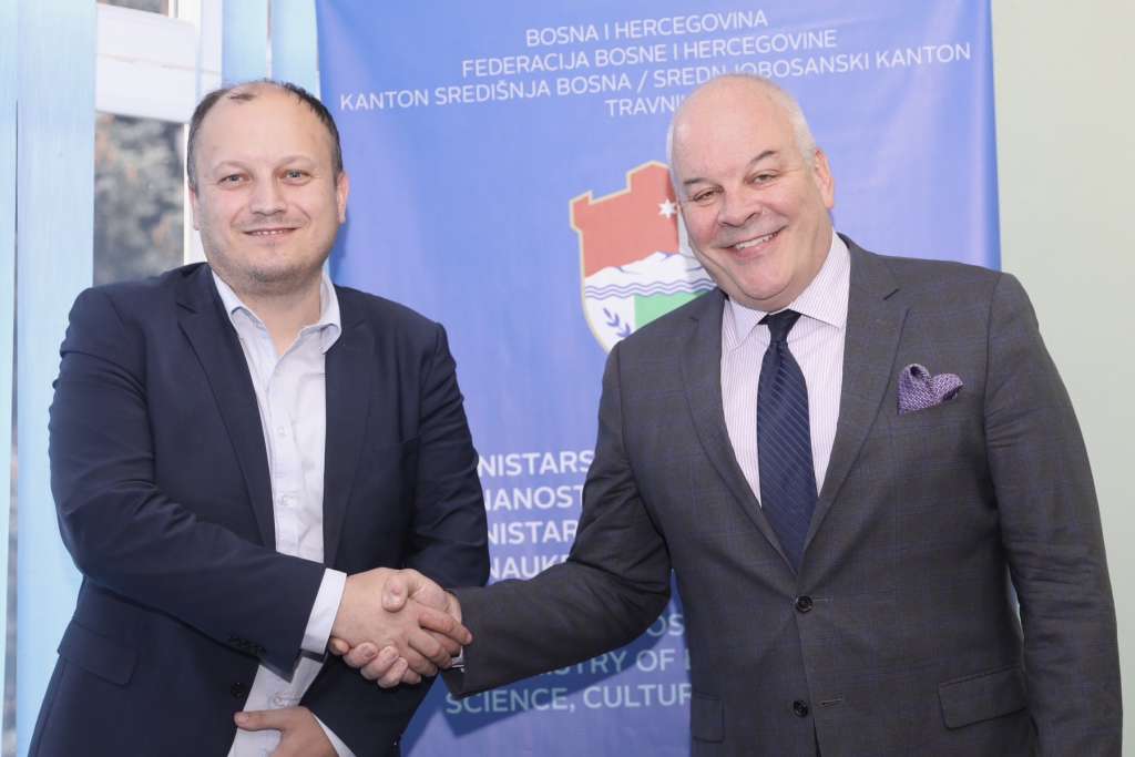 Head of OSCE Mission to BiH met with Minister and Mayor of Travnik ...