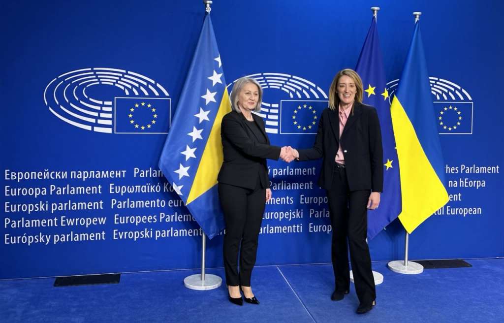 Chairperson of CoM speaks with the President of the European Parliament