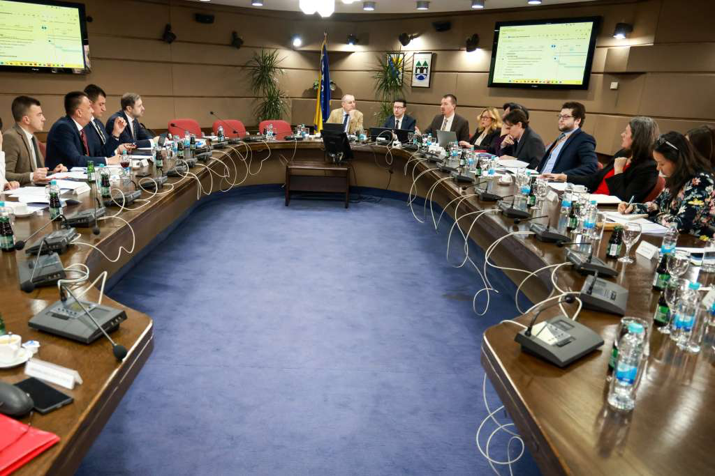 U.S. Backs Southern Interconnection as Embassy Officials Attend FBiH Parliament Meeting