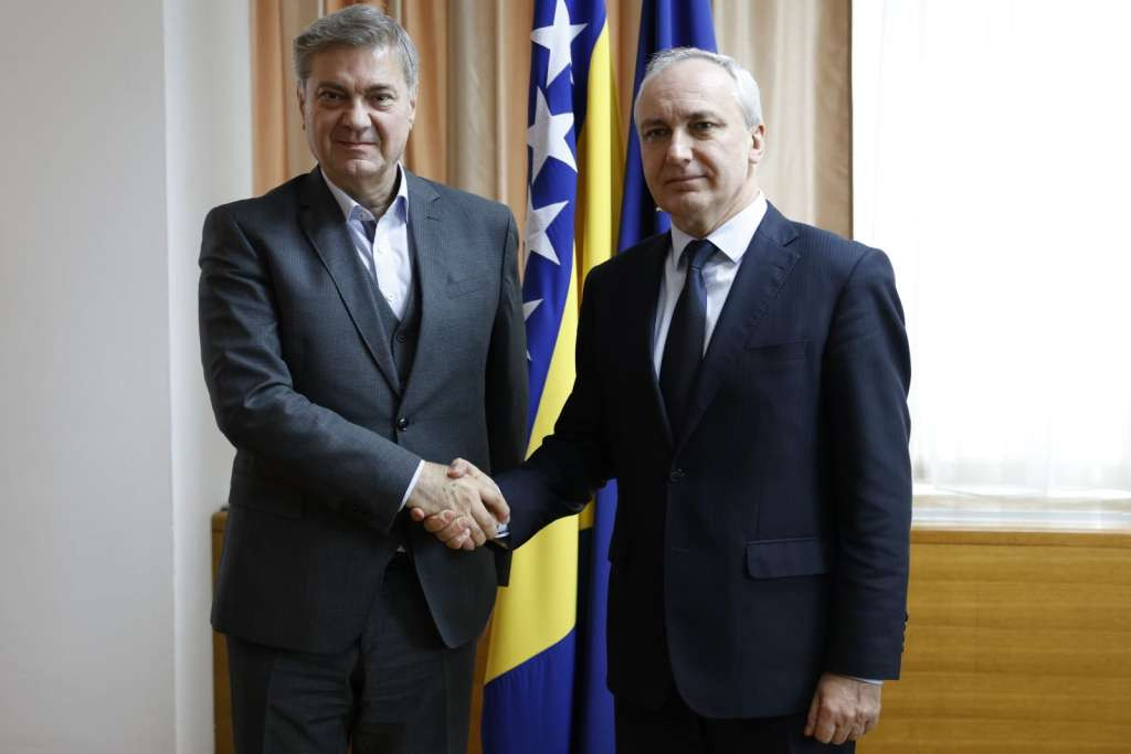 Improvement of Bilateral Relations in the Focus of Meeting between Zvizdic and Ambassador of Ukraine