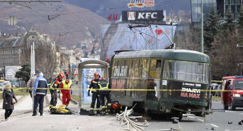 A young Man was killed and Four People were injured in a Tram Accident
