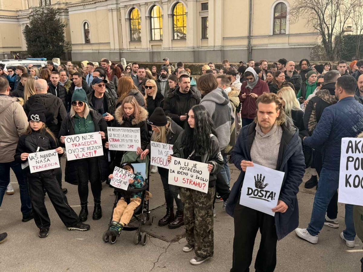 Young People demand Responsibility and the Right to Protest, Accusations against the Minister