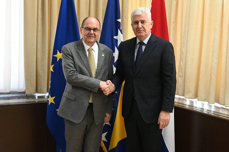 HR Schmidt spoke with Covic about the Work of the Parliamentary Assembly of BiH